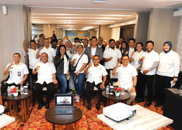 Rakernas Federasi Triathlon Indonesia Tahun 2024 Resmi Dibuka Ketum KONI Pusat Letjen TNI Purn Marciano Norman