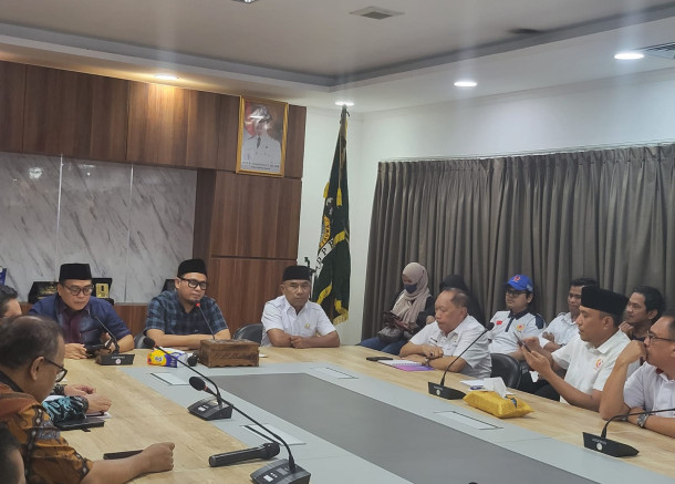 KONI Riau bersama PENGPROV Cabor gelar audiensi bersama Komisi V DPRD Provinsi Riau
